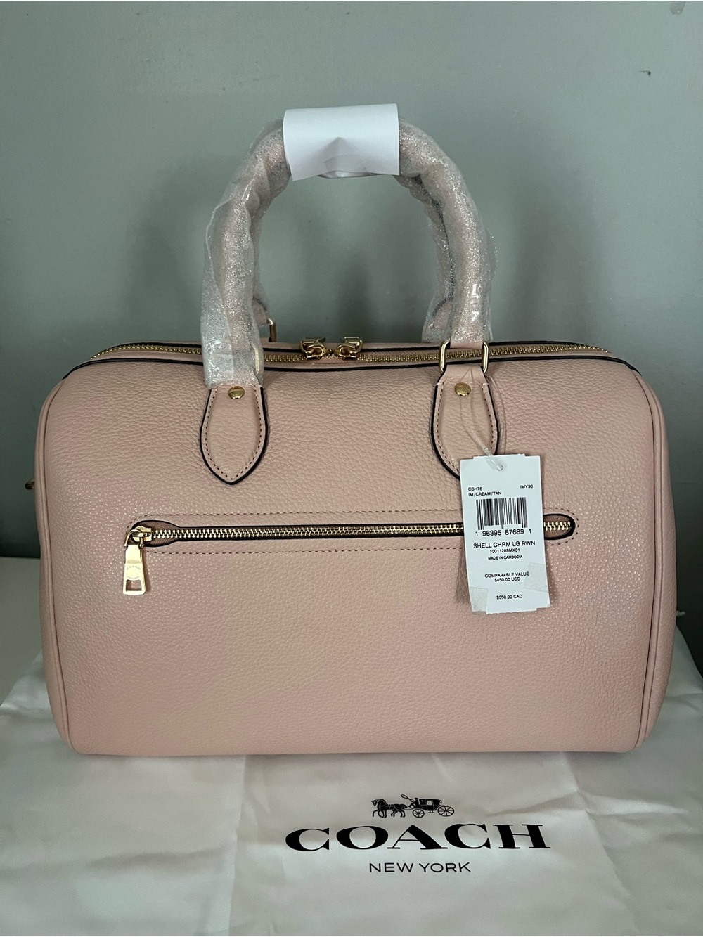 Coach Rowan Large Satchel Bag
With Shell Charm And Wristlet - Picture 9 of 9